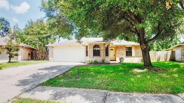 13624 Sableglen ST, Houston, TX 77014