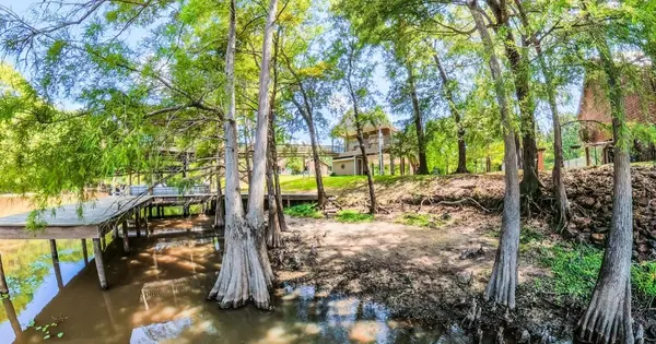 Why More People Are Looking at Land and Acreage Right Now