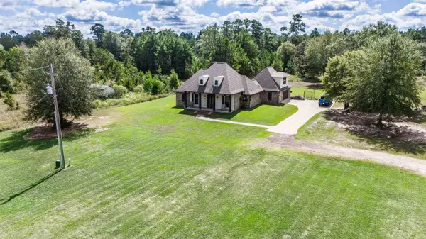 755 COUNTY RD 334, De Berry, TX 75639