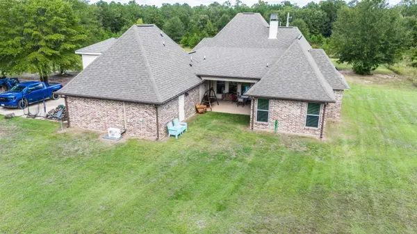 755 COUNTY RD 334, De Berry, TX 75639