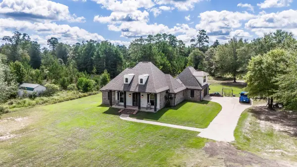 755 COUNTY RD 334, De Berry, TX 75639