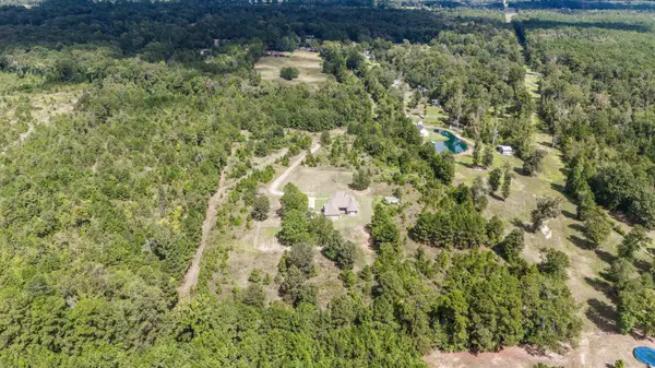 755 COUNTY RD 334, De Berry, TX 75639