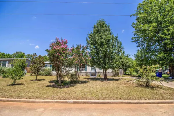 12450 FANNIN PKWY, Tyler, TX 75708