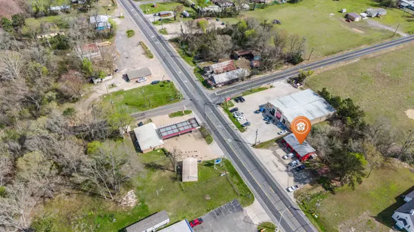 11214 US HWY 79 N, De Berry, TX 75639