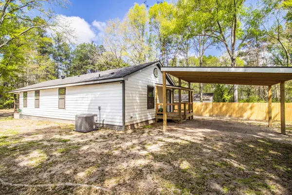 500 Powell Street, Waskom, TX 75692