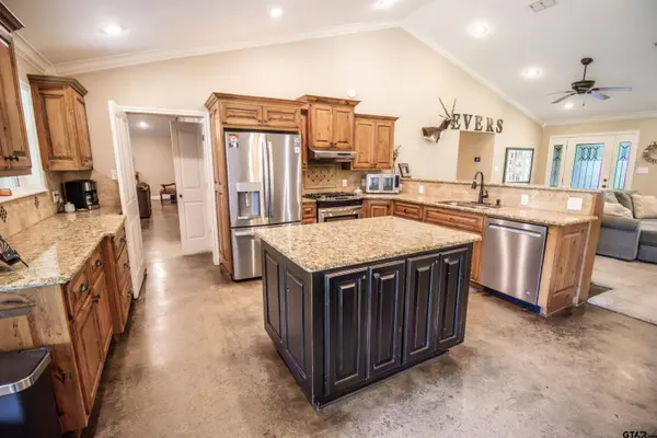 2102 CR 3366, Tenaha, TX 75974