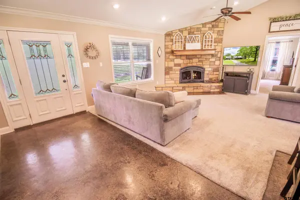 2102 CR 3366, Tenaha, TX 75974