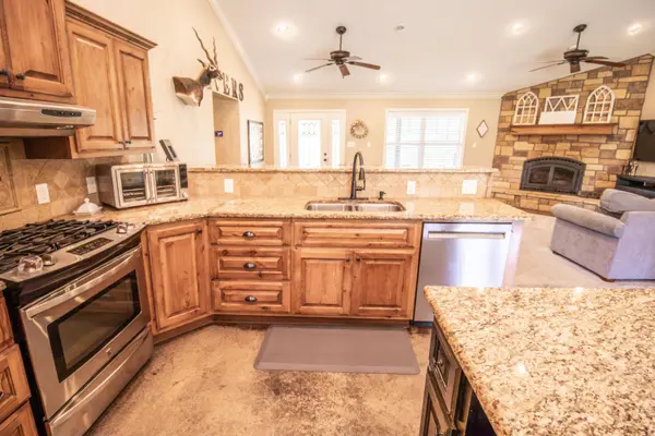 2102 CR 3366, Tenaha, TX 75974