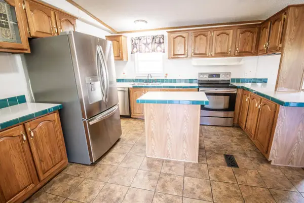 605 NOBLE, Waskom, TX 75692