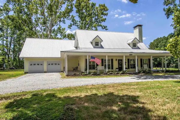 209 COUNTY RD 333, De Berry, TX 75639
