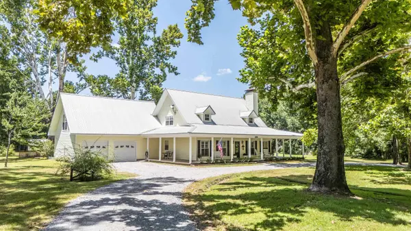 209 COUNTY RD 333, De Berry, TX 75639