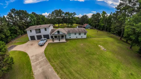 465 COUNTY RD 331, De Berry, TX 75639