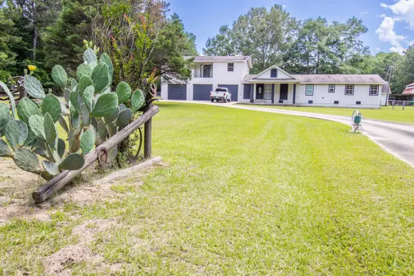 465 COUNTY RD 331, De Berry, TX 75639