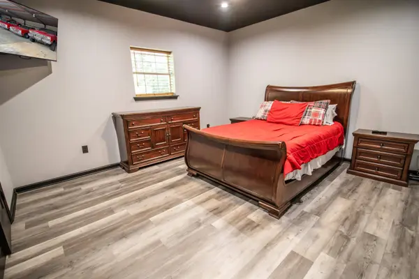 4889 COUNTY RD 322, De Berry, TX 75639
