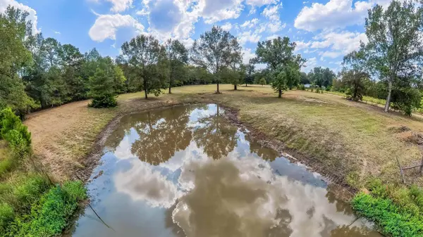 587 Floyd Evans Rd, Elysian Fields, TX 75642