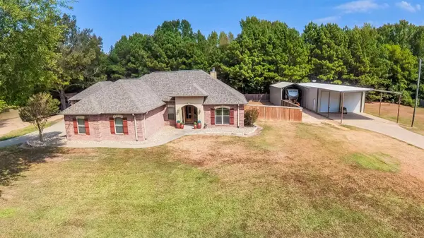 135 Pond Dr
