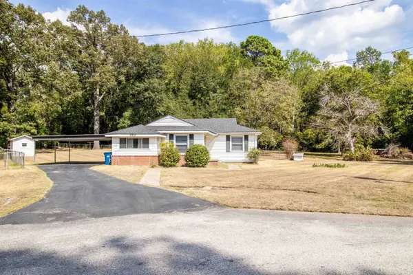 450 Beall Cir, Waskom, TX 75692