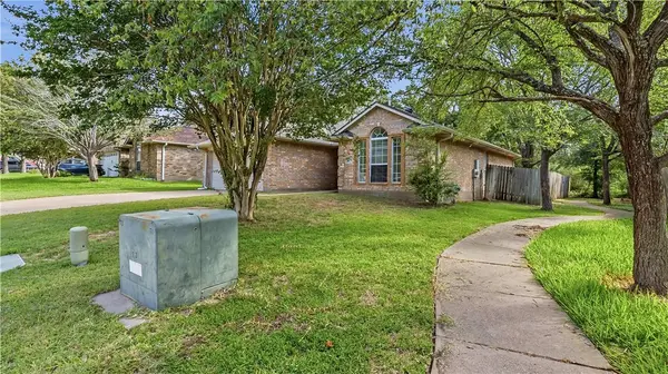 2009 Kimmy DR, Bryan, TX 77807