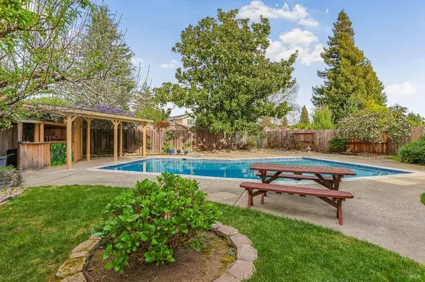 3946 Alexander ST, Napa, CA 94558