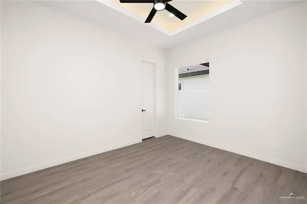 9806 N 25th LN, Mcallen, TX 78572