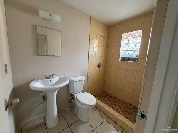 906 N 29th ST, Mcallen, TX 78501