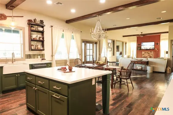 1674 County Road 126, Hallettsville, TX 77964