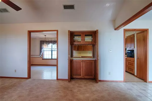 11552 Fm 1383, Schulenburg, TX 78956