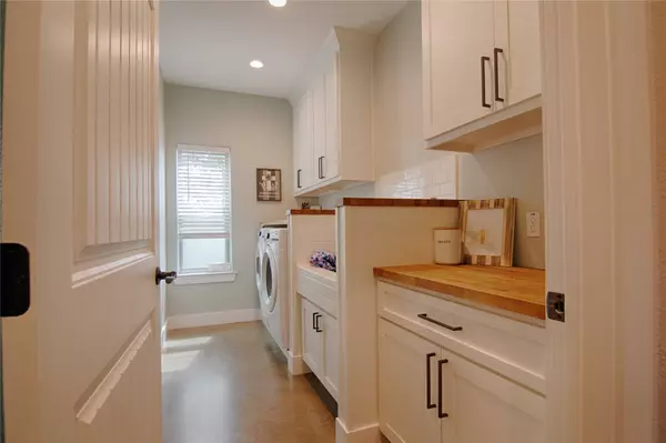 15545 State Highway 111 E, Yoakum, TX 77995