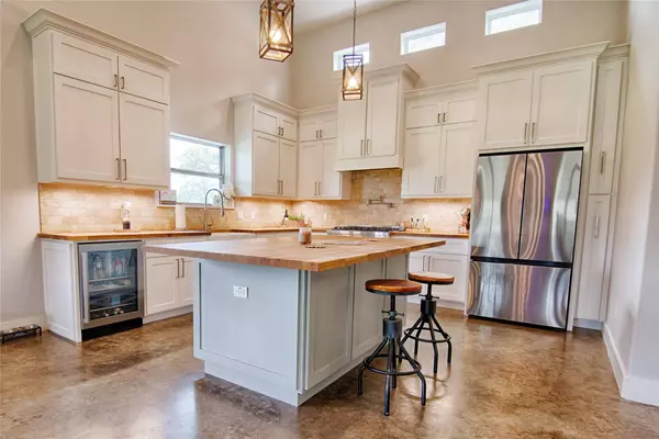 15545 State Highway 111 E, Yoakum, TX 77995