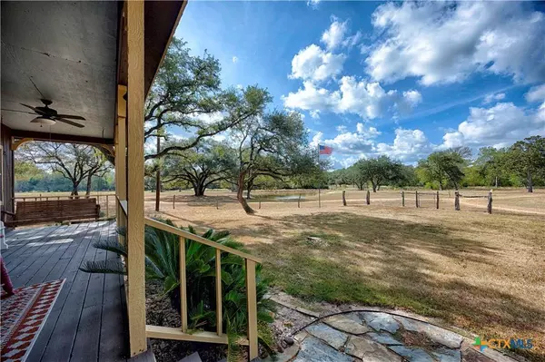 1185 County Road 146, Sublime, TX 77986