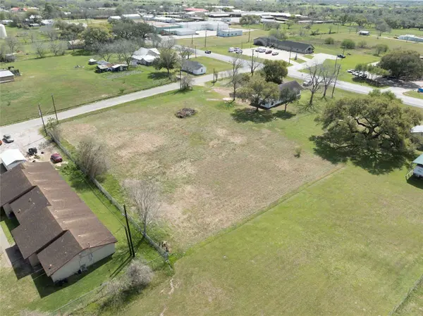 TBD Donna DR, Hallettsville, TX 77964