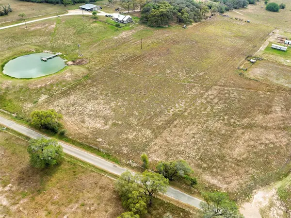 1292 County Road 1h, Hallettsville, TX 77964