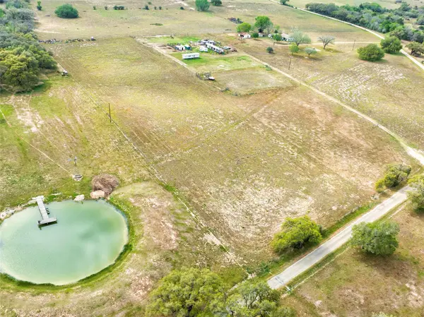 1292 County Road 1h, Hallettsville, TX 77964