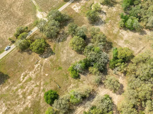 000 County Road 1h, Hallettsville, TX 77964