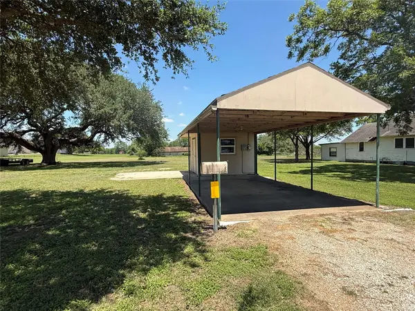 TBD W Fairwinds ST, Hallettsville, TX 77964