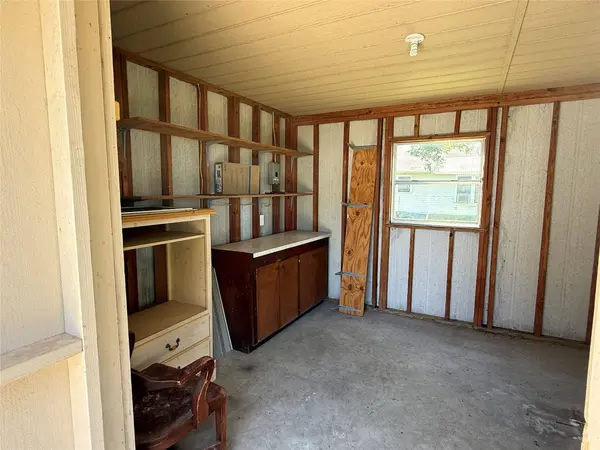 TBD W Fairwinds ST, Hallettsville, TX 77964