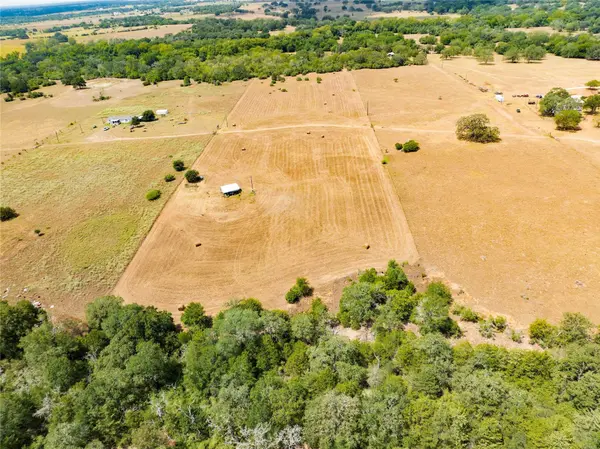 710 County Road 211a, Hallettsville, TX 77964