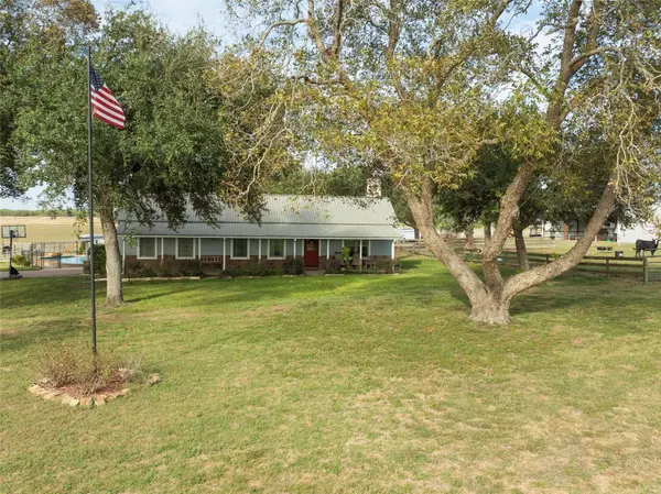 1126 County Road 176