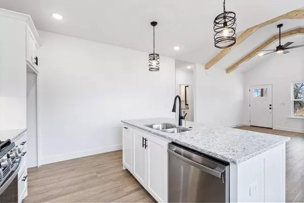 37 Copinsay Dr, Bella Vista, AR 72715