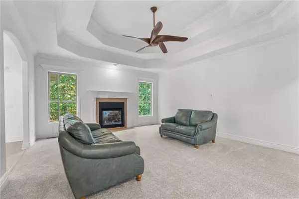 1 Dent Ln, Bella Vista, AR 72714