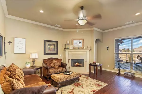 3812 2nd Pl, Rogers, AR 72756