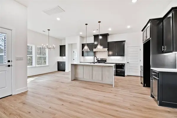 55 Northampton Dr, Bella Vista, AR 72714