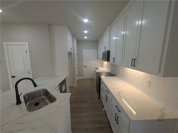 7 Smalley Ln, Bella Vista, AR 72715