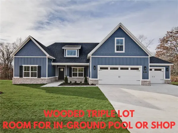 38 Winsford Cir, Bella Vista, AR 72715