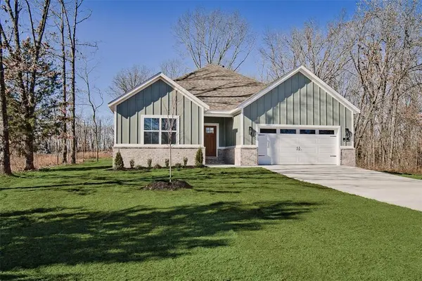 22 Islay Cir, Bella Vista, AR 72715