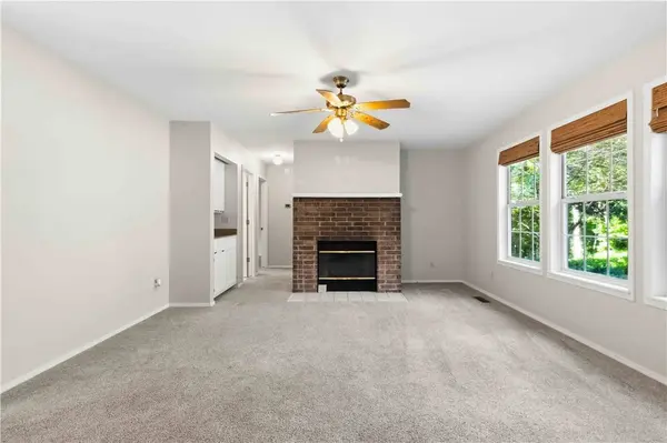 10 Wimborne Ln, Bella Vista, AR 72715