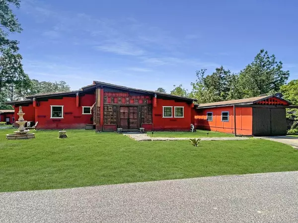 223 Oakhaven Drive, Brookeland, TX 75931