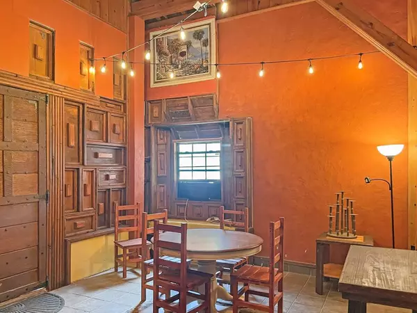 223 Oakhaven Drive, Brookeland, TX 75931