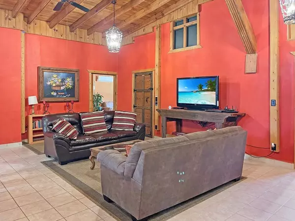 223 Oakhaven Drive, Brookeland, TX 75931