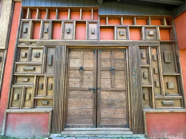 223 Oakhaven Drive, Brookeland, TX 75931